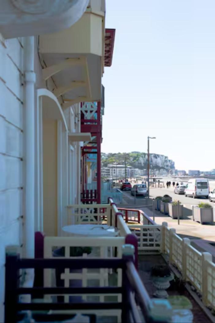 La Découverte, appartement front de mer Mers Esterno foto
